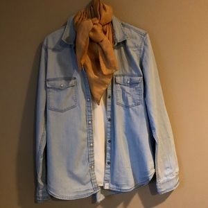 American Eagle Denim Pearl Snap Shirt Vintage Look